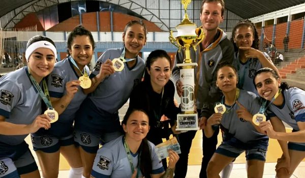 Independente PG é campeã do Futsal Feminino de Palmeira