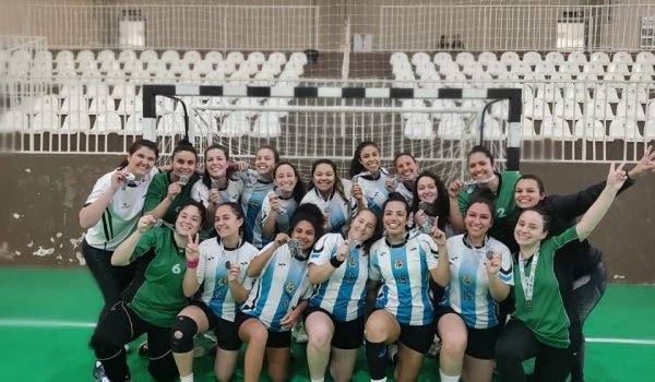 Handebol feminino adulto de Palmeira conquista 2° lugar nos Jogos Abertos do Paraná