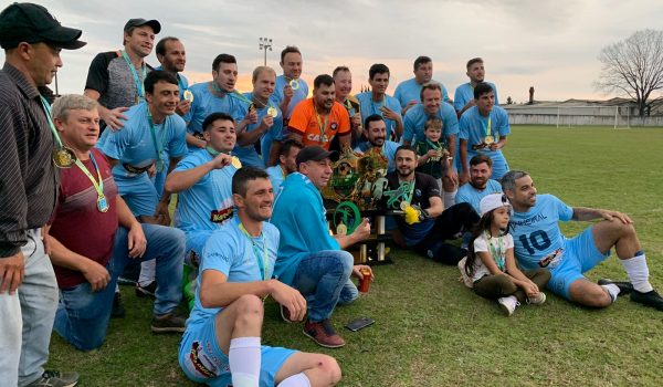 Pinheiral Campinas é campeão no Campeonato Popular de Futebol de Campo 2022