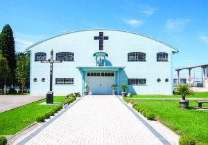 Comunidade de Fátima fará substituição dos bancos da igreja