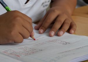 Secretaria Municipal de Educação emite nota sobre reclamação enviada à Ipiranga FM de escola do interior