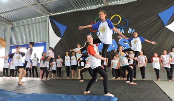 Cerca de três mil atletas e torcedores participaram da XI Olimpíada da Amas