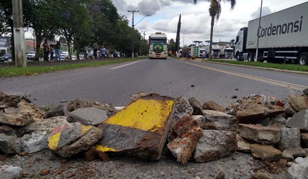 Caminhões voltam a circular nas rodovias que cortam o nosso município