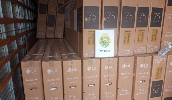 Mais de 300 televisores roubados são encontrados em residência no bairro do Rocio I, em Palmeira