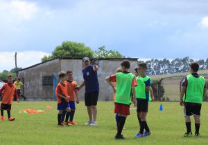 Professor da Escolinha de Futebol do Pinheiral já atuou em outros clubes da cidade
