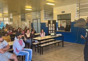 Polícia Civil de Palmeira realiza palestra de prevenção à violência em escola da rede pública