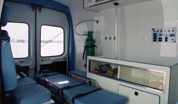 Município de Palmeira recebe nova ambulância