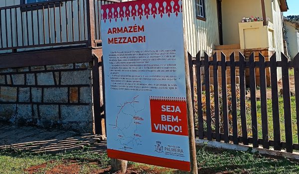 Prefeitura Municipal de Palmeira finaliza instalação de placas turísticas e material é vandalizado em Santa Bárbara