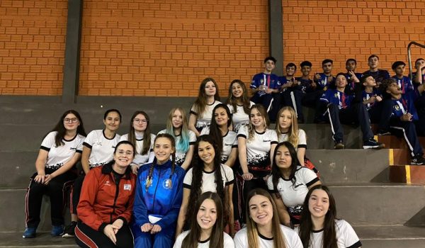 Handebol Feminino Sub-17 do Sagrada Família joga fase final dos Jogos Escolares do Paraná neste fim de semana