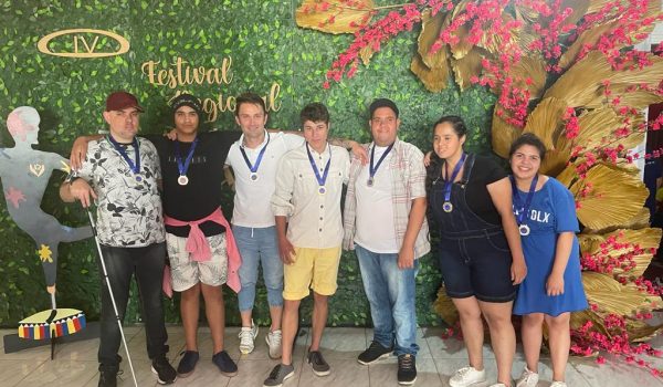 Apae de Palmeira conquista 1º lugar nas categorias música e dança em Festival Regional