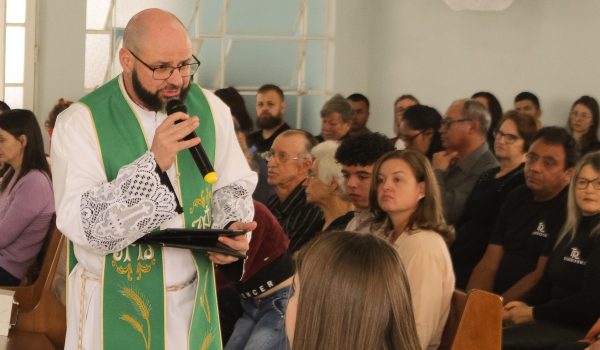 Pároco convida para festividades em louvor a Padroeira do Município