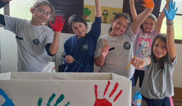 Campanha 'Fabrique Um Sorriso' continua recebendo doações de brinquedos