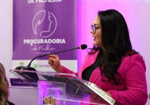 Vanessa Albano recebe Título de Cidadã Benemérita por contribuições ao legislativo municipal