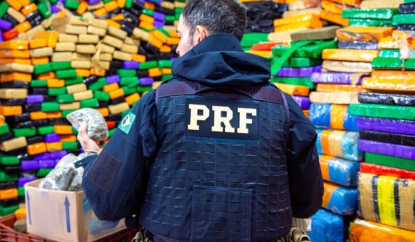 PRF apreende 195 toneladas de drogas em 2023 no Paraná e bate recorde histórico