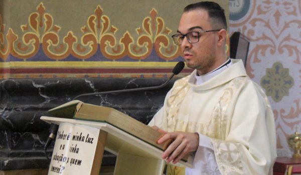 Arquidiocese de Curitiba define data para Ordenação do Diácono Felipe