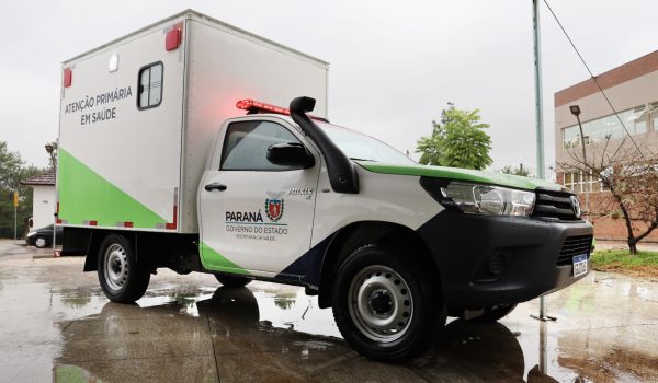 Município de Palmeira recebe nova ambulância destinada à atenção primária