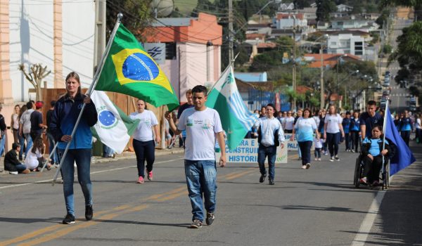 Secretário de Cultura afirma a realização do desfile de 07 de abril