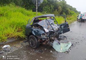 Casal e criança morrem em acidente na BR 277, em Palmeira