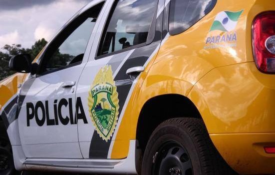 Dupla armada rouba supermercado e moto utilizada no crime é encontrada no Rocio