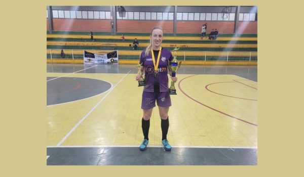 Bruna Novaki é destaque no Campeonato de Futsal em Imbituva, com 16 gols