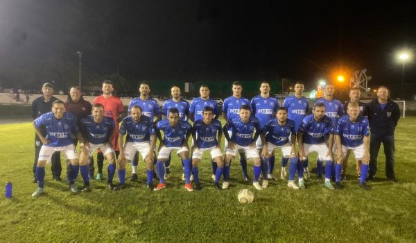 Pinheiral vence São João do Triunfo e mantém liderança invicta no Campeonato Pontagrossense