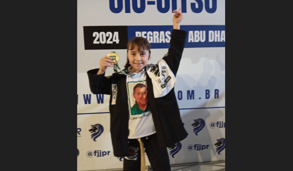 Atleta de Palmeira é campeã paranaense de Jiu-Jitsu e Líder no Ranking 2023