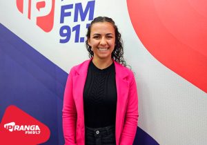 Fabíola Mereles, vereadora mais votada do município, participa de entrevista à Ipiranga FM