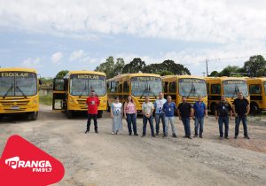 Prefeitura de Palmeira amplia frota de transporte escolar com seis novos ônibus