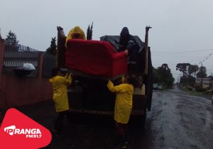 Nível do Rio Iguaçu sobe e famílias são removidas em Porto Amazonas