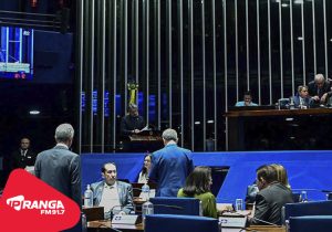 Senado aprova projeto que restringe uso de celular em sala de aula