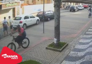 Imprudência de ciclistas no Calçadão da Rua Conceição gera preocupação