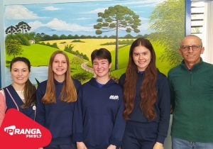 Estudantes do Colégio Estadual do Campo de Pinheiral de Baixo compartilham vivências do intercâmbio pelo programa Ganhando o Mundo