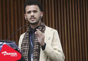 Lucas Lopes representa Palmeira no Parlamento Universitário 2025