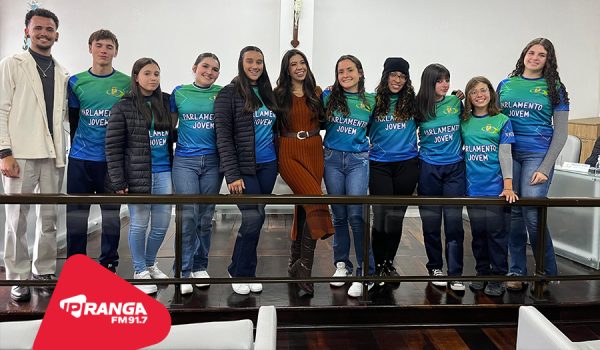 Parlamento Jovem de Palmeira encerra 1º Período Legislativo com sessão marcada por participação e engajamento